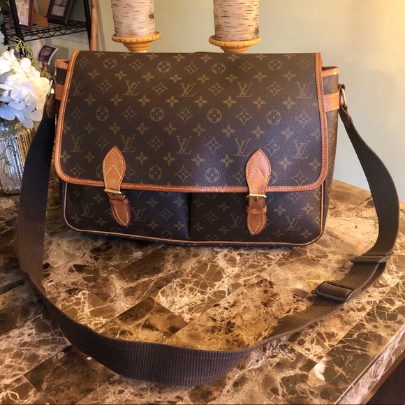 Louis Vuitton Handbags - AUTH Louis Vuitton Gibeciere GM GORGEOUS🌺 VINTAGE